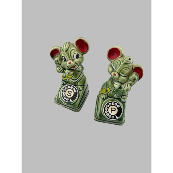 Kitschy MCM Salt Pepper Shakers Mice On Telephone Japan Anthropomorphic Cute VTG - Picture 2 of 5